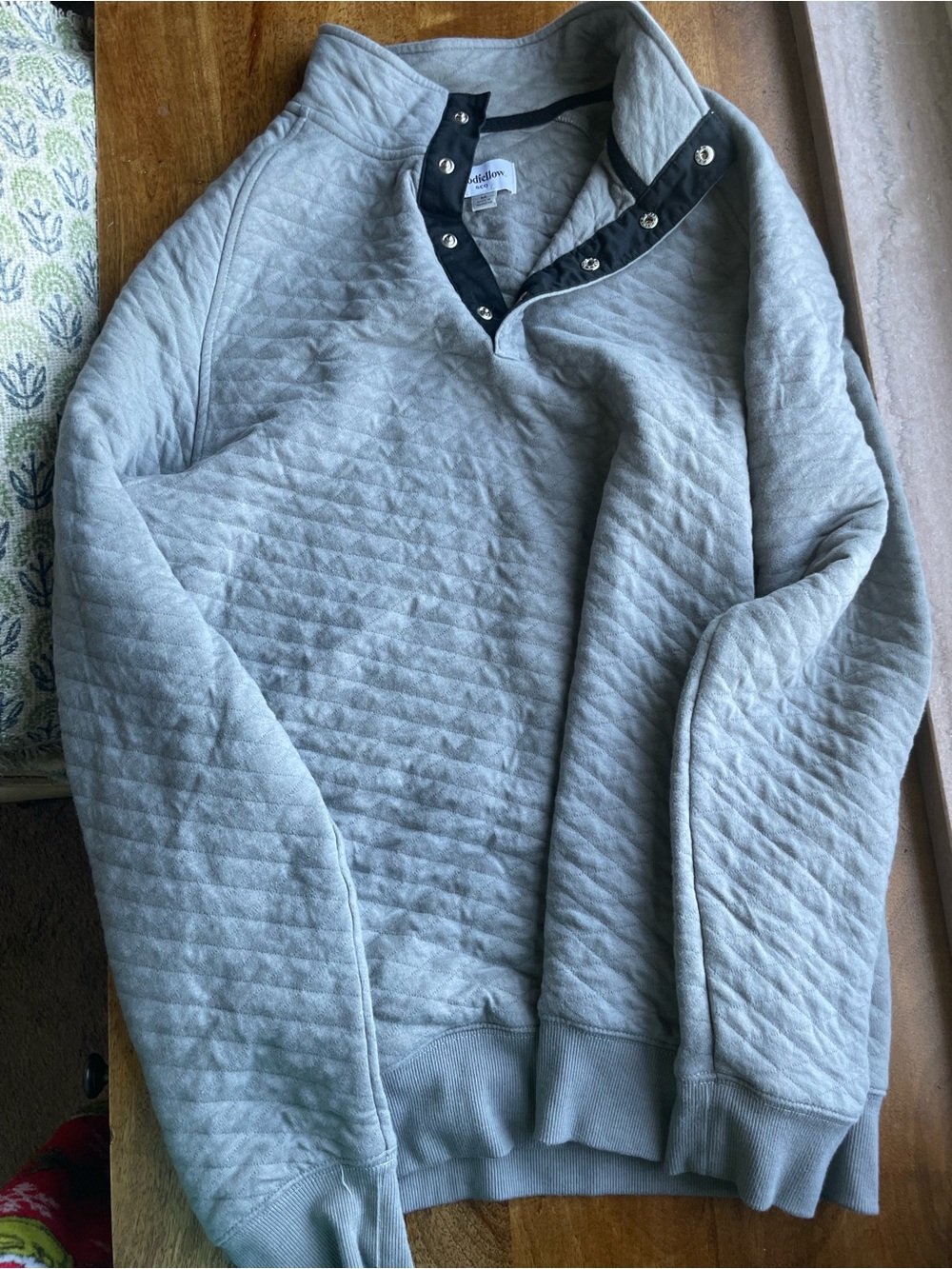 Goodfellow & Co Quilted Crewneck Pullover - Light Gray with Black Trim
